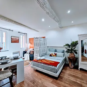 studio-aux-pieds-des-parfumeries.fr-provencehotel.com/