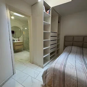 appartement-fatou-camara.brusselshotelsbook.com/